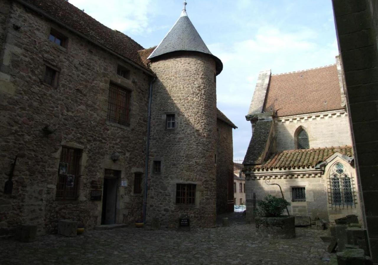 Hotel De Bourgogne Сольё Экстерьер фото